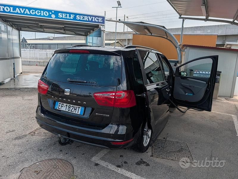 Usata Seat Alhambra Style 170 CV (125 kW) 2010 Nero Monovolume