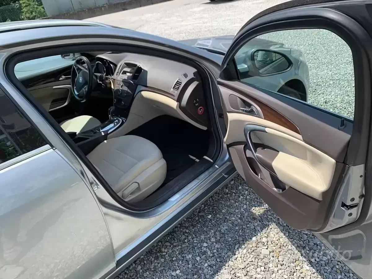 Usata Opel Insignia 131 CV (96 kW) 2010 Station wagon