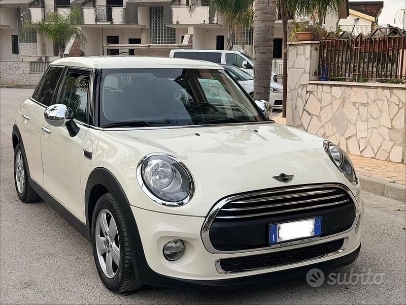 Usata Mini One D 95 CV (69 kW) 2016 Beige Utilitaria