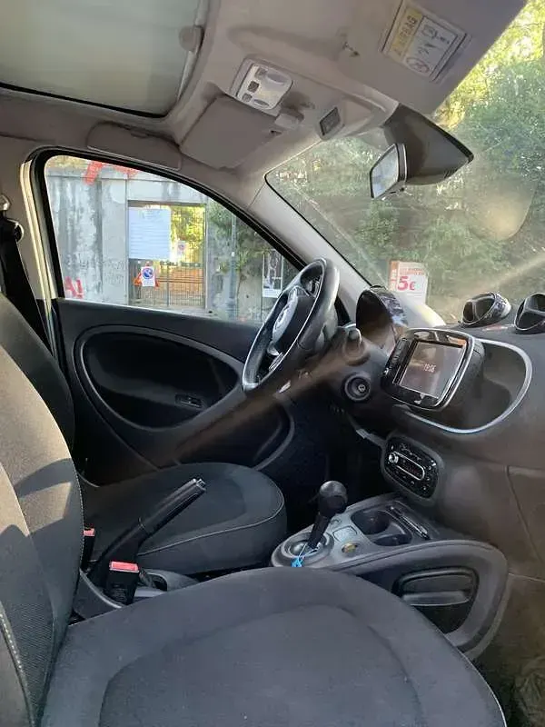 Usata Smart ForFour Passion 90 CV (66 kW) 2018 Grigio Utilitaria