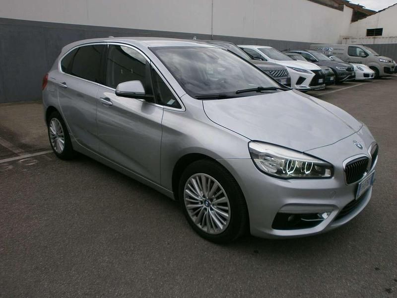 Usata BMW 218 Active Tourer Luxury Line 150 CV (110 kW) 2017 Argento Monovolume