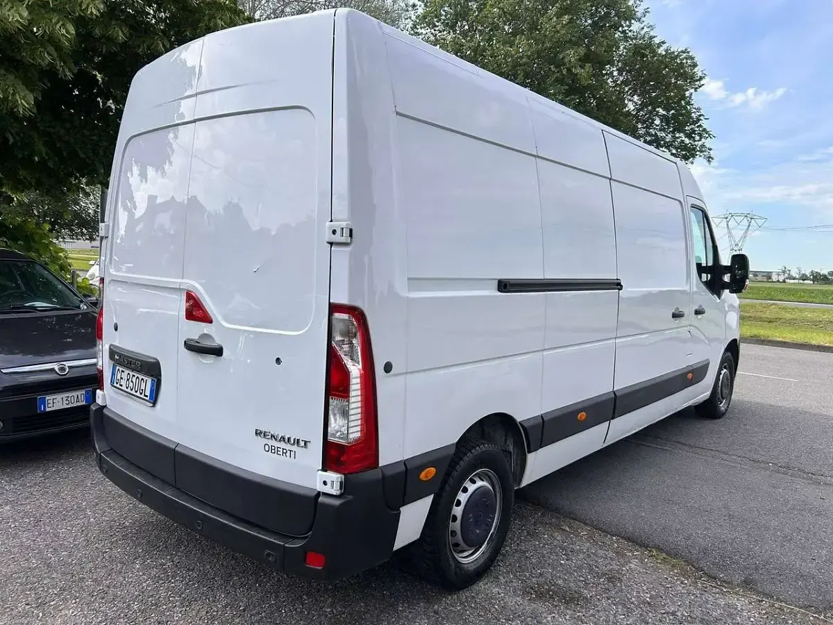 Usata Renault Master 135 CV (99 kW) 2021 Bianco Monovolume