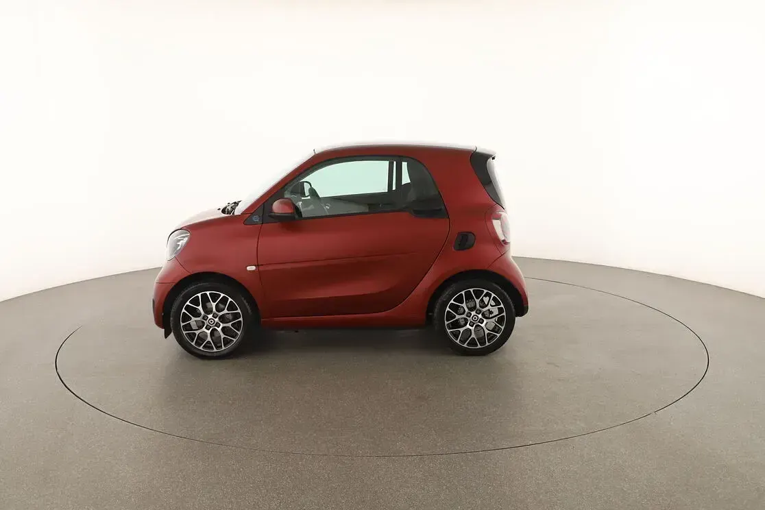Usata Smart ForTwo Electric Drive Prime 60 kW (82 CV) 2023 Rosso Utilitaria