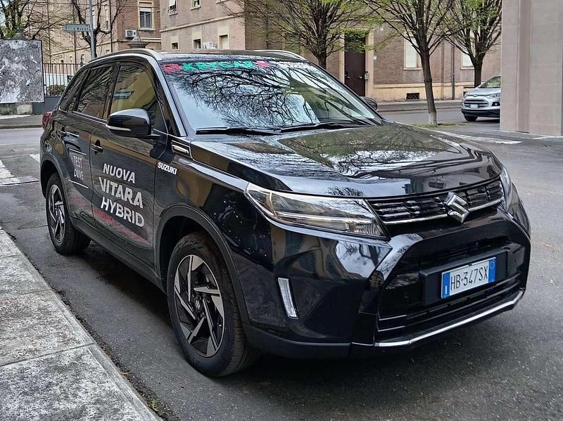 Nuova Suzuki Vitara 129 CV (94 kW) 2026 Nero dubai metallizzato SUV