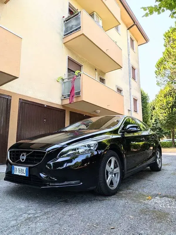 Usata Volvo V40 Kinetic 114 CV (83 kW) 2013 Berlina