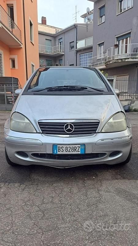 Grigio Usata 2002 Mercedes A200 Monovolume | 500 € - Immagine 1/4
