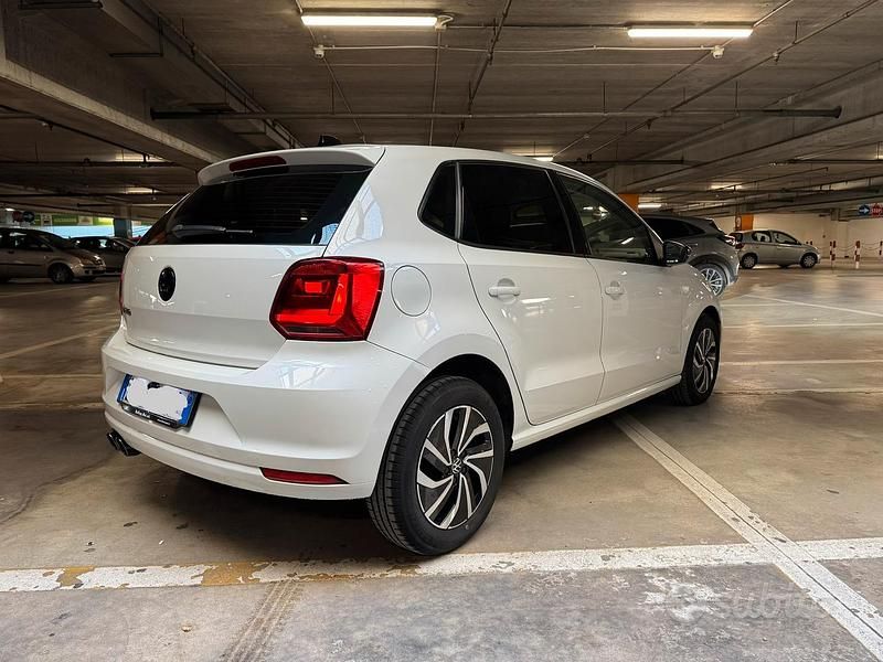 Usata VW Polo 75 CV (55 kW) 2015 Bianco Berlina