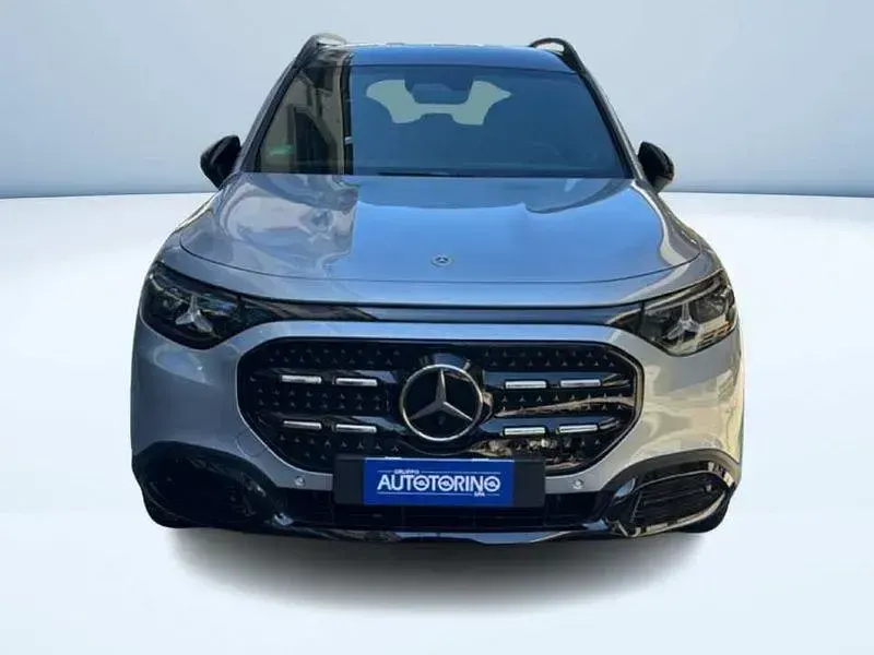 Nuova Mercedes GLB250 Advanced 199 kW (271 CV) 2026 Argento SUV