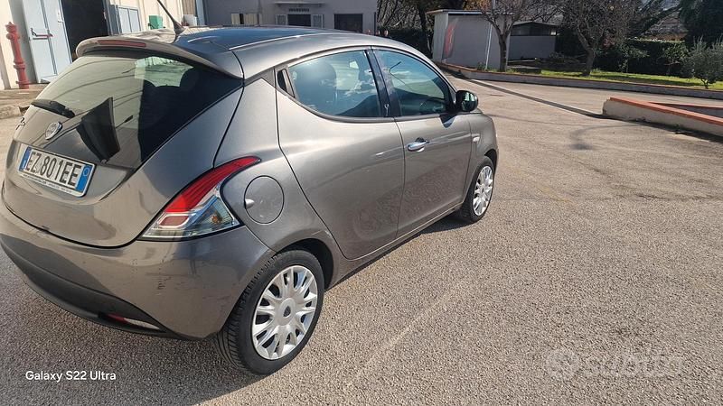 Usata Lancia Ypsilon Gold 2014 Grigio Utilitaria