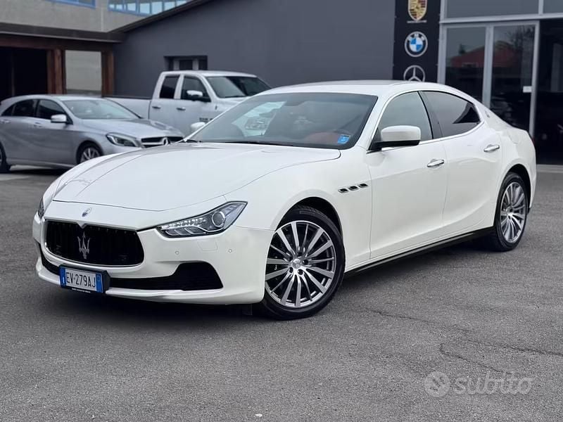 Usata Maserati Ghibli 410 CV (301 kW) 2015 Bianco Berlina