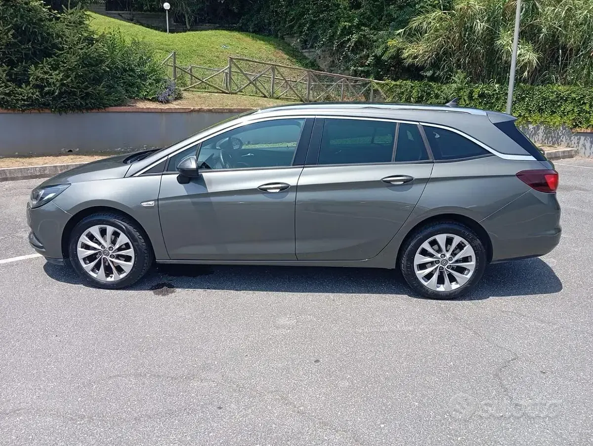 Usata Opel Astra 110 CV (80 kW) 2018 Station wagon