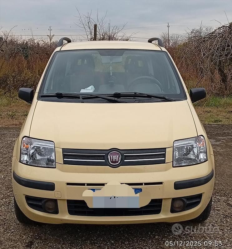 Usata Fiat Panda Emotion 60 CV (44 kW) 2008 Giallo Utilitaria