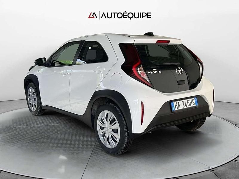 Usata Toyota Aygo X Active 72 CV (52 kW) 2025 Bianco SUV
