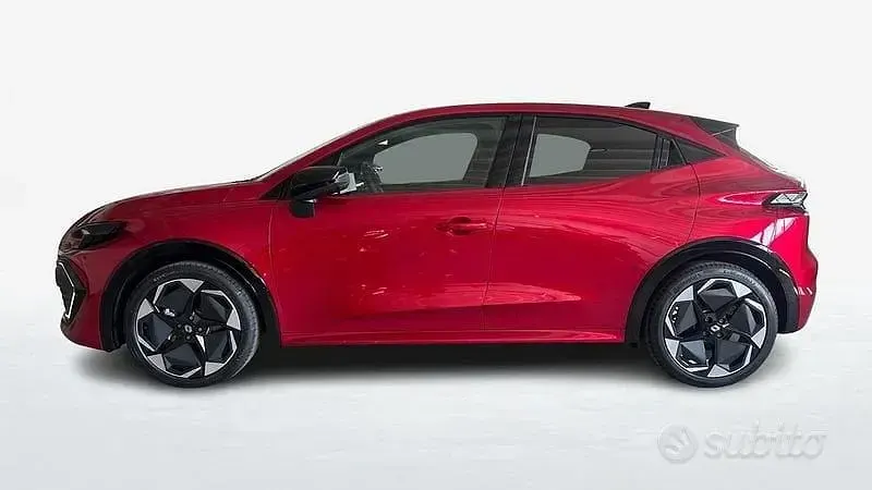 Nuova Renault Clio V Techno 116 CV (85 kW) 2026 Rosso Berlina