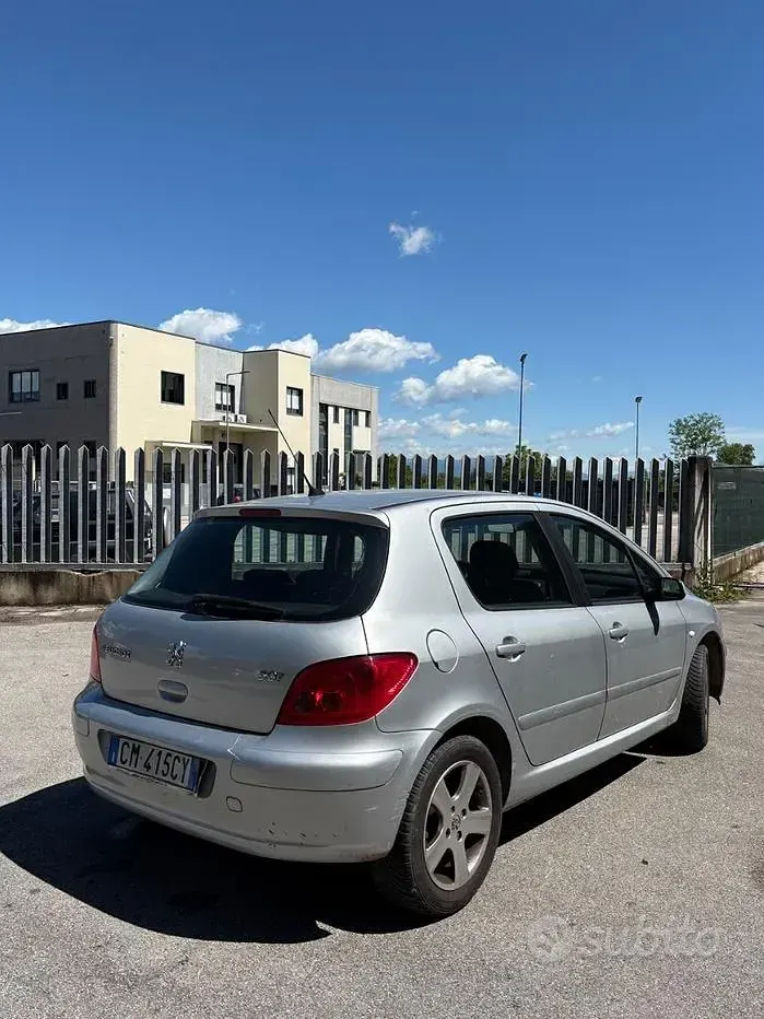 Usata Peugeot 307 109 CV (80 kW) 2004 Grigio Berlina