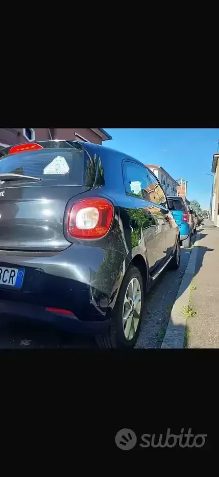 Usata Smart ForFour 71 CV (52 kW) 2019 Nero Utilitaria