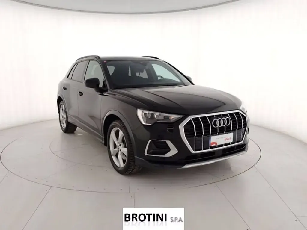 Usata Audi Q3 Advanced Plus 230 CV (169 kW) 2021 Nero metallizzato SUV