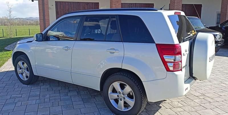 Usata Suzuki Grand Vitara 129 CV (94 kW) 2010 SUV