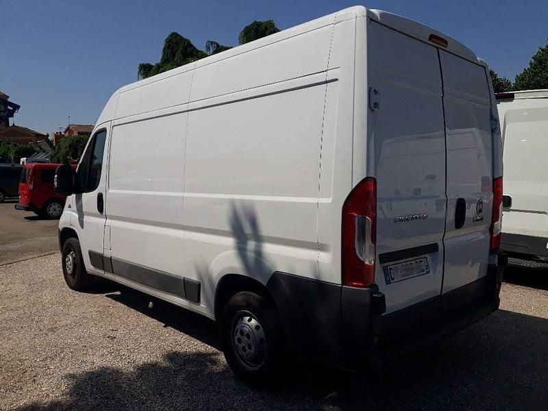 Usata Fiat Ducato 131 CV (96 kW) 2015 Bianco pastello Furgone