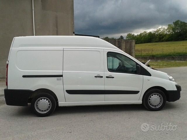 Usata Peugeot Expert 120 CV (88 kW) 2008 Bianco Furgone