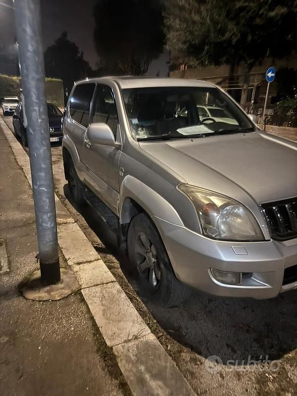 Usata Toyota Land Cruiser 173 CV (127 kW) 2009 Grigio SUV