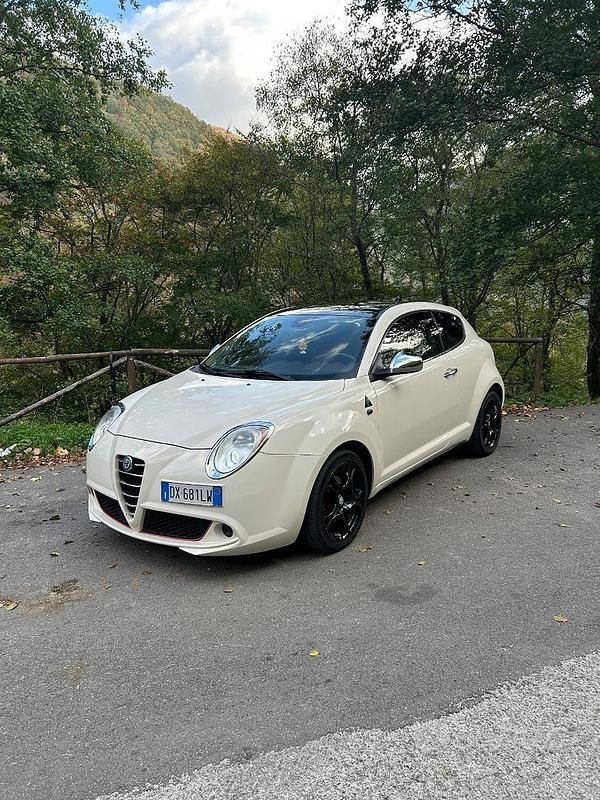 Usata Alfa Romeo MiTo Distinctive 120 CV (88 kW) 2009 Bianco Utilitaria