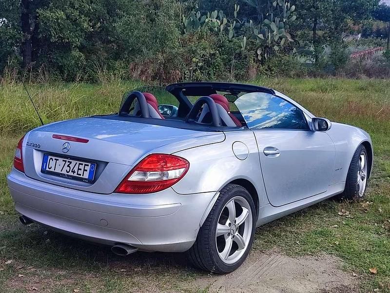 Usata Mercedes SLK200 163 CV (119 kW) 2005 Cabrio