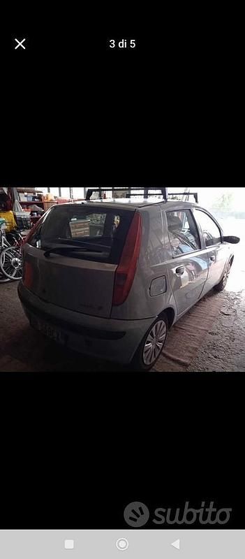 Usata Fiat Punto 2003 Blu Berlina