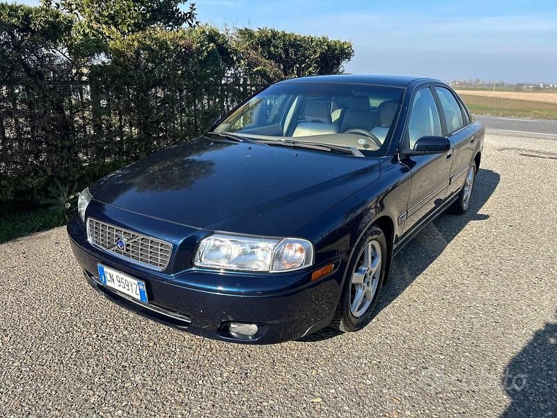Usata Volvo S80 Executive 163 CV (119 kW) 2024 Blu Berlina