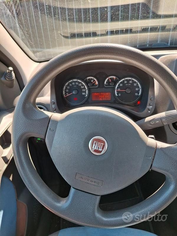 Usata Fiat Panda 60 CV (44 kW) 2010 Grigio Utilitaria