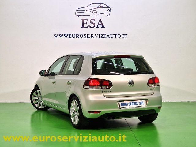 Usata VW Golf VI Highline 122 CV (89 kW) 2010 Argento Utilitaria