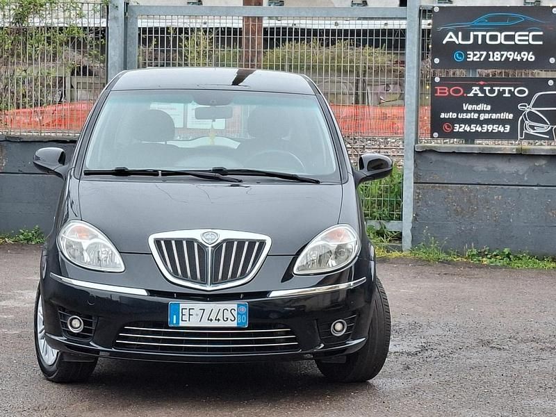 Usata Lancia Musa 77 CV (56 kW) 2010 Nero Monovolume