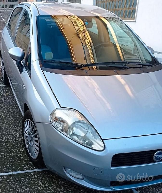 Usata Fiat Grande Punto 2005 Grigio Utilitaria
