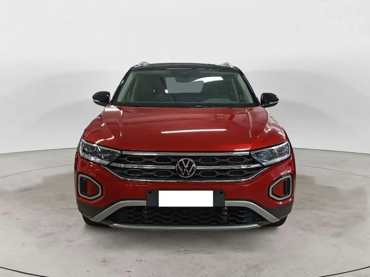 Usata VW T-Roc Style 150 CV (110 kW) 2023 Rosso SUV