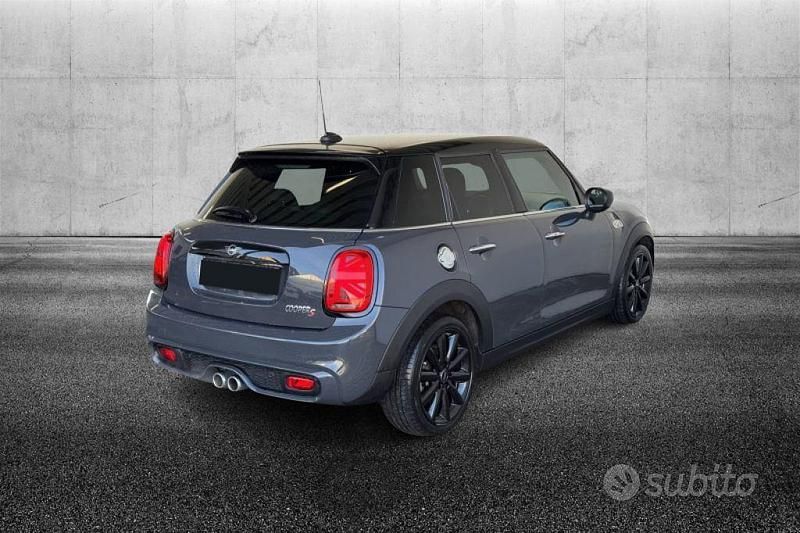 Usata Mini Cooper S 192 CV (141 kW) 2021 Grigio Utilitaria