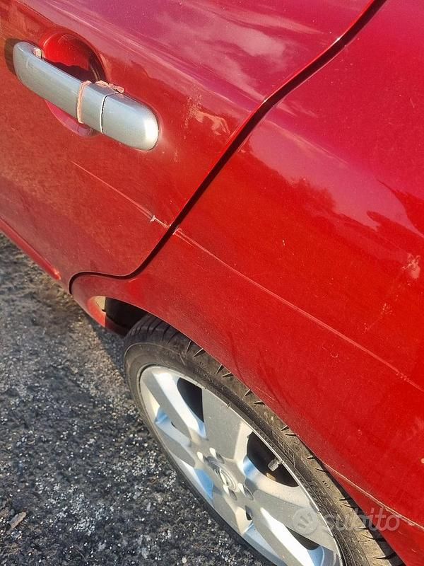 Usata Nissan Micra 80 CV (58 kW) 2010 Rosso Utilitaria