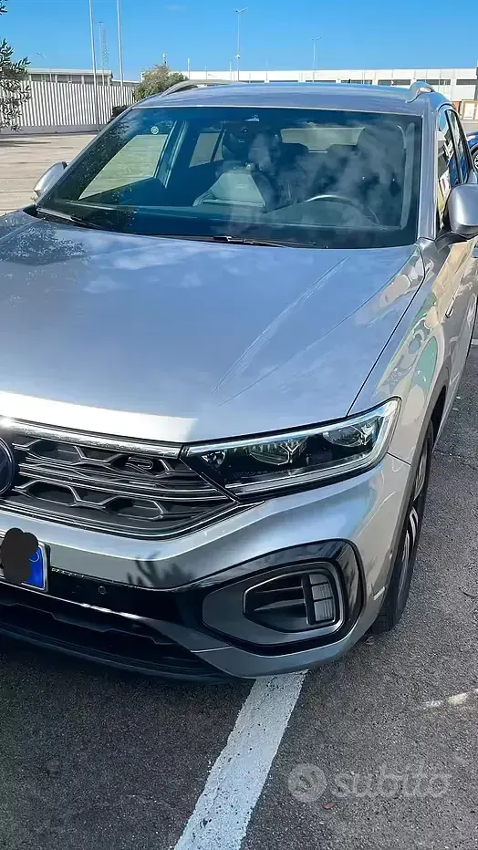 Usata VW T-Roc 150 CV (110 kW) 2023 Grigio SUV