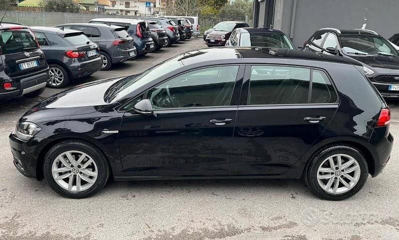 Usata VW Golf VIII Business 131 CV (96 kW) 2020 Nero Berlina