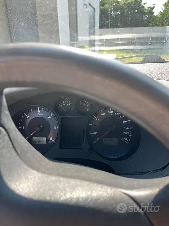 Usata Seat Ibiza 75 CV (55 kW) 2004 Grigio Utilitaria