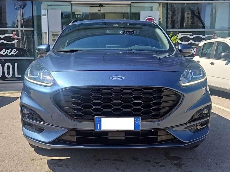 Usata Ford Kuga ST-Line 152 CV (111 kW) 2021 Chrome blue SUV