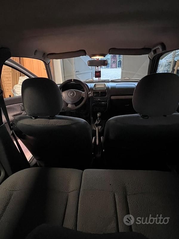 Usata Renault Clio II 2008 Grigio Berlina