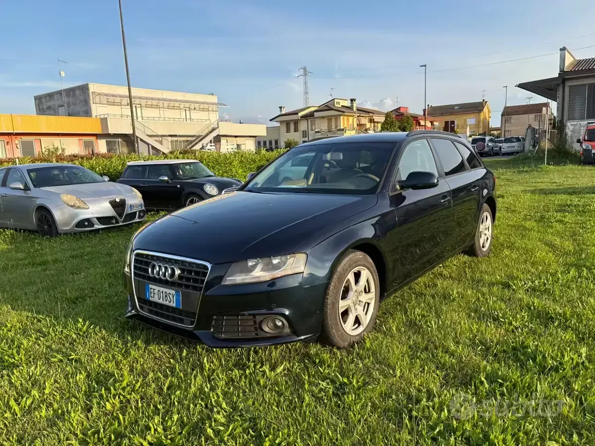 Usata Audi A4 170 CV (125 kW) 2012 Blu Station wagon