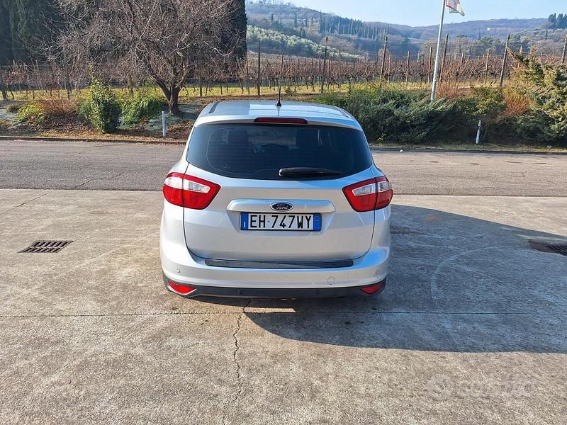 Usata Ford C-MAX Titanium 125 CV (91 kW) 2012 Grigio Monovolume