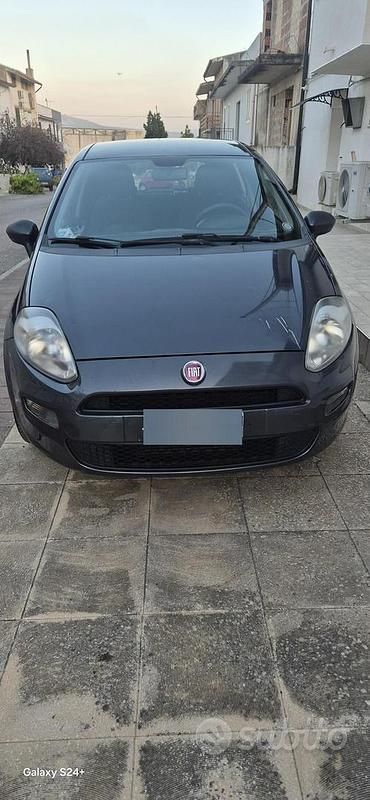 Usata Fiat Punto 85 CV (62 kW) 2015 Utilitaria