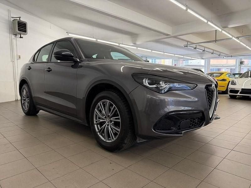 Usata Alfa Romeo Stelvio Super 210 CV (154 kW) 2023 Grigio SUV