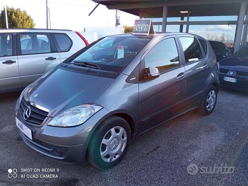 Usata Mercedes A160 Edition 95 CV (69 kW) 2011 Grigio Berlina