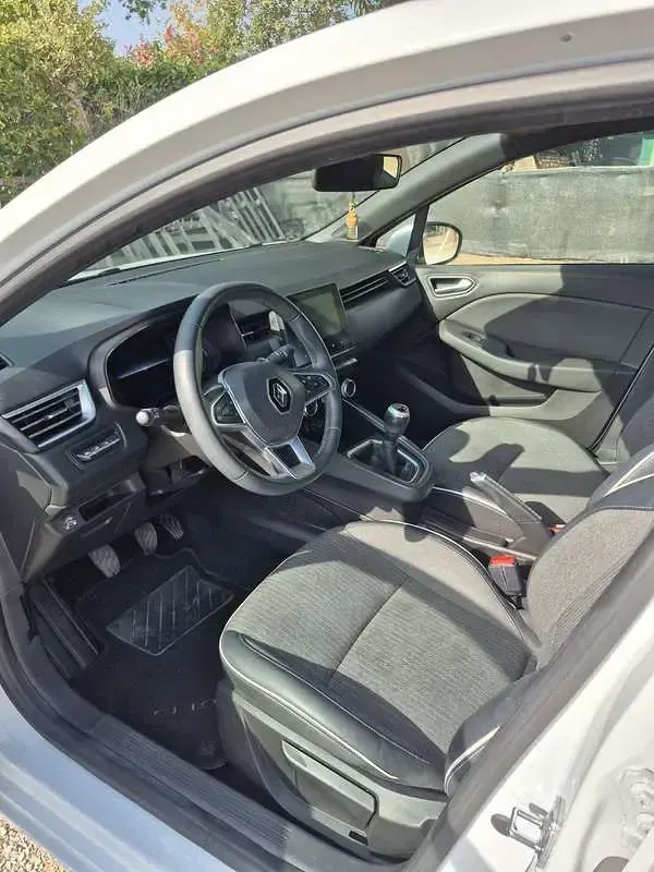 Usata Renault Clio V Intens 101 CV (74 kW) 2021 Berlina