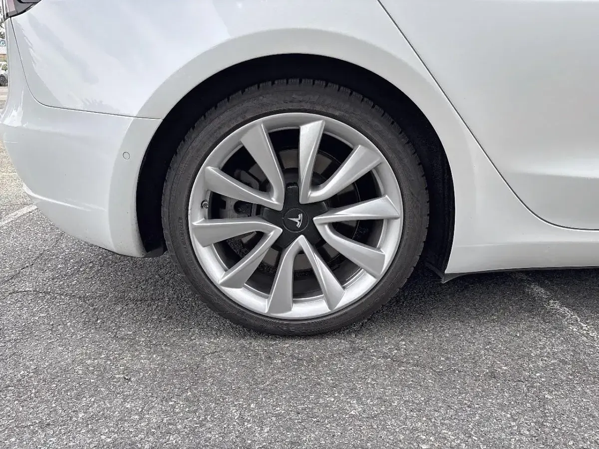 Usata Tesla Model 3 Long Range AWD 366 kW (498 CV) 2020 Bianco Berlina