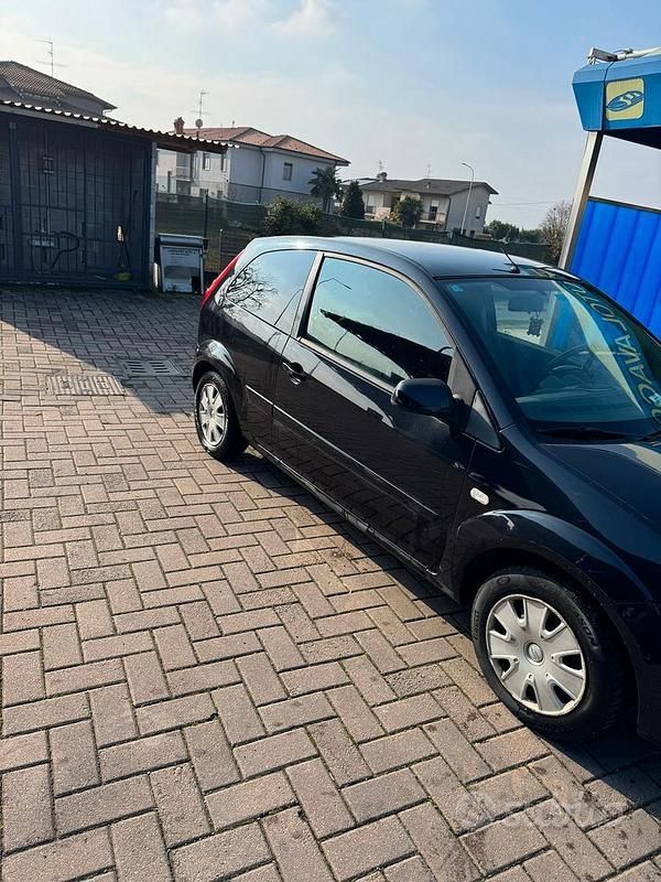 Usata Chevrolet Aveo 2009 Nero Utilitaria