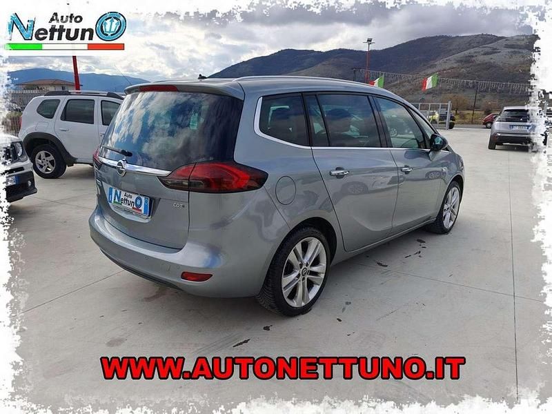 Usata Opel Zafira Tourer Cosmo 110 CV (80 kW) 2012 Grigio Monovolume